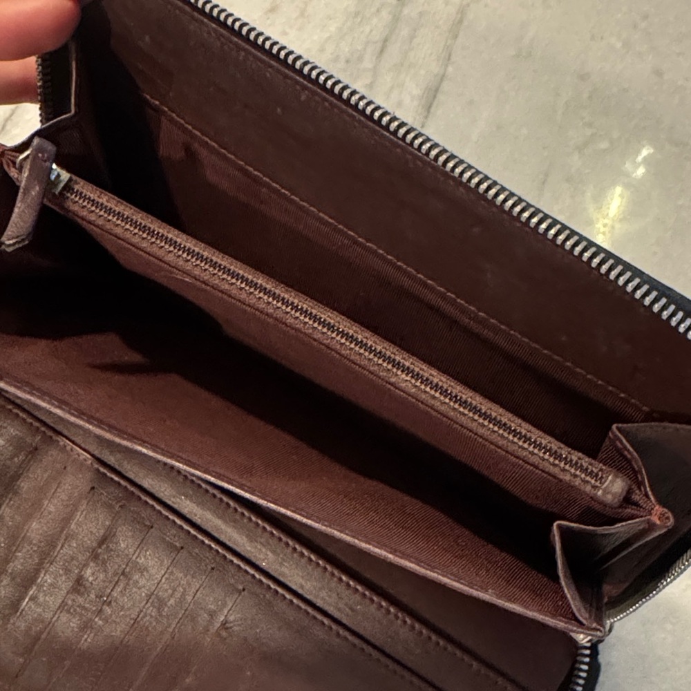CHANEL Black Quilted Leather Wallet - Picture 6 of 7